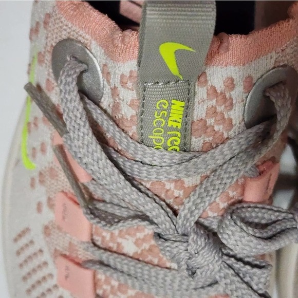 Nike Escape Run Flyknit Running Shoe Women's size 10 new!! - Picture 8 of 14